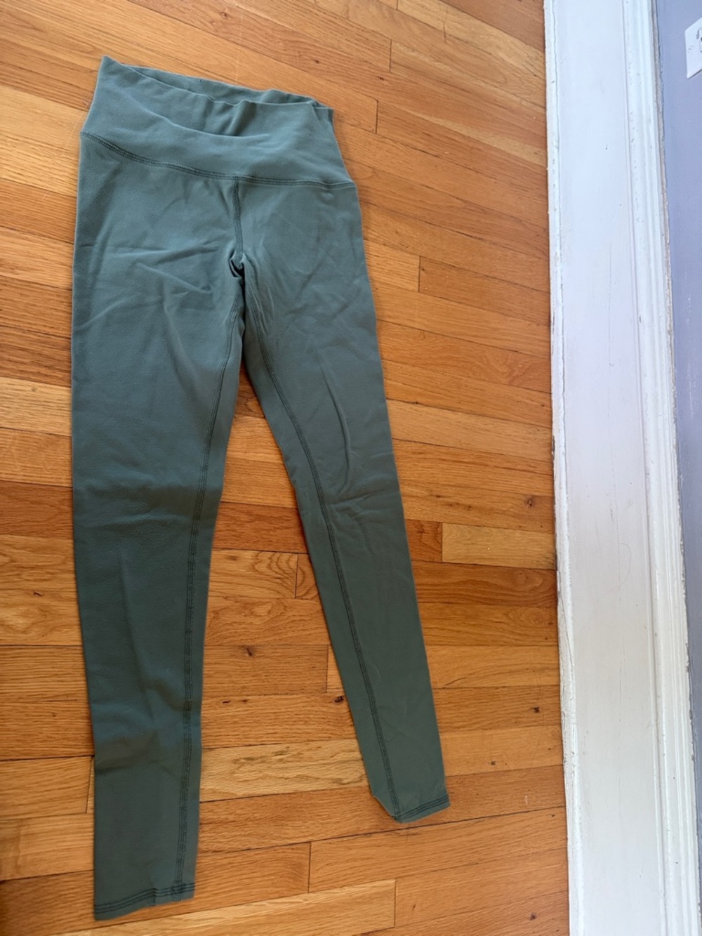 Alo high -Waist Leggings in Olive Green